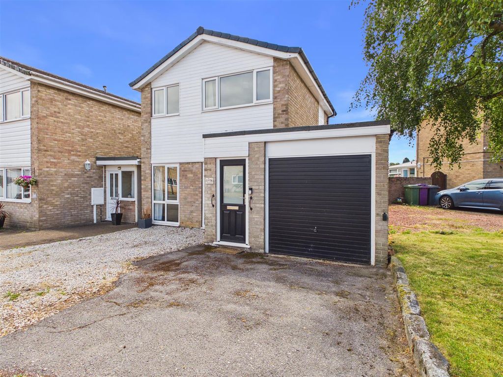 Property photo 1 of 18 Cam05476G0-Pr0280-Still022.Jpg