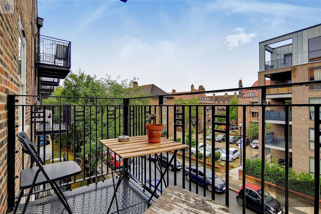 Property photo 3 of 14 3_Balcony-1.Jpg