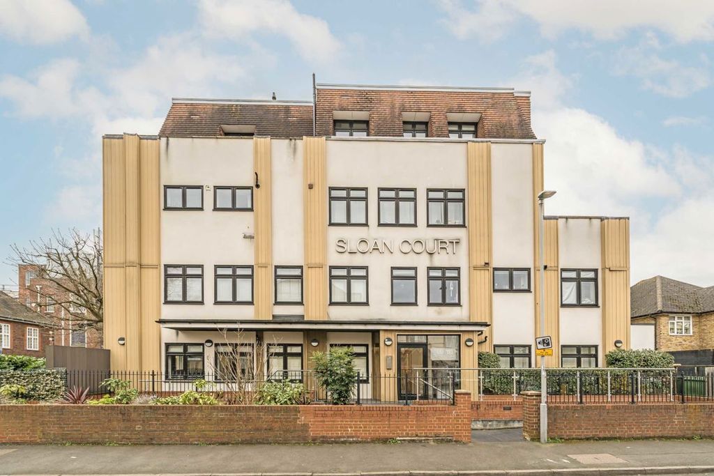 Property photo 1 of 5