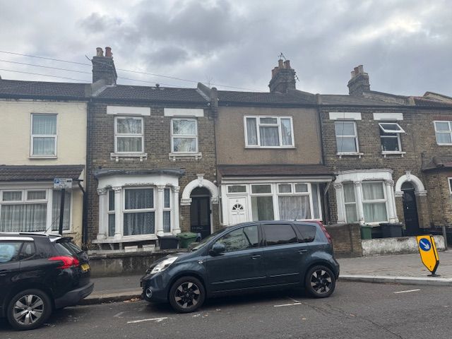 Property photo 2 of 13