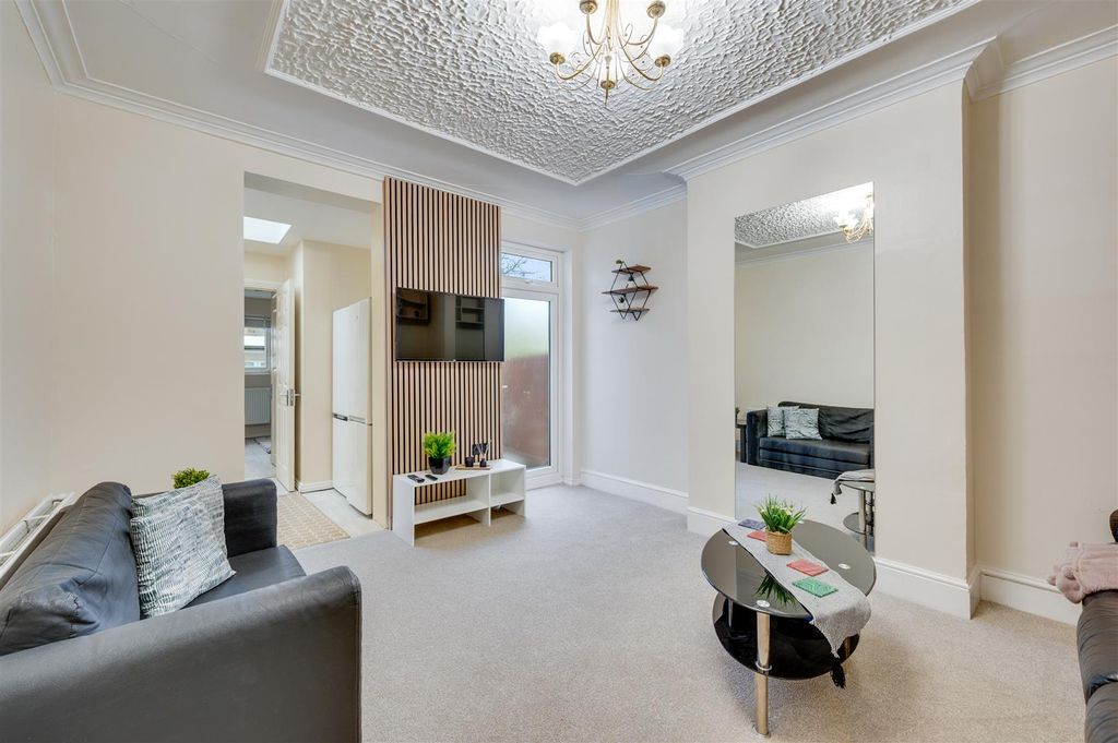 Property photo 3 of 25 Daniels_397 North Circular Road_011.Jpg