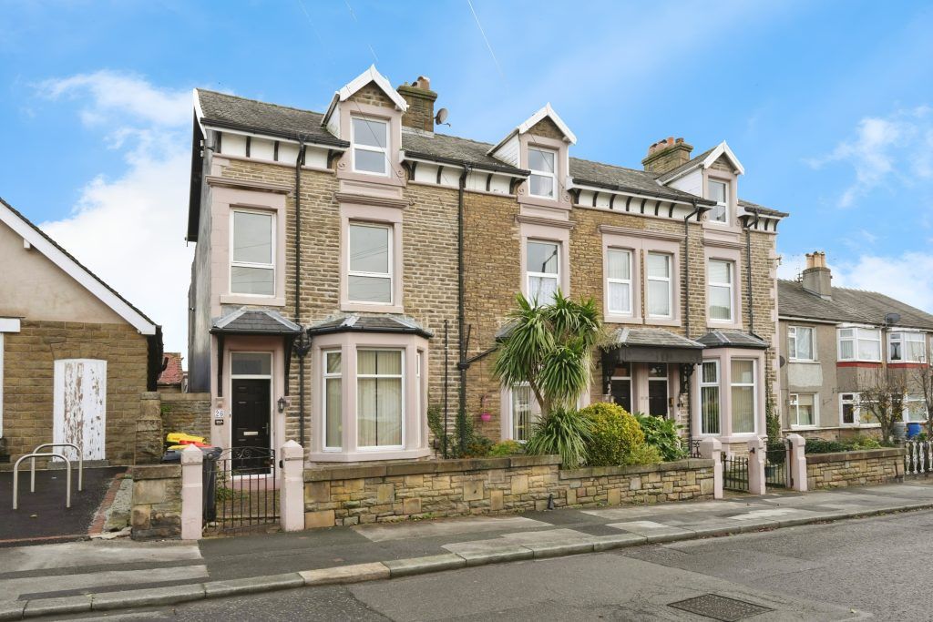 Property photo 2 of 41