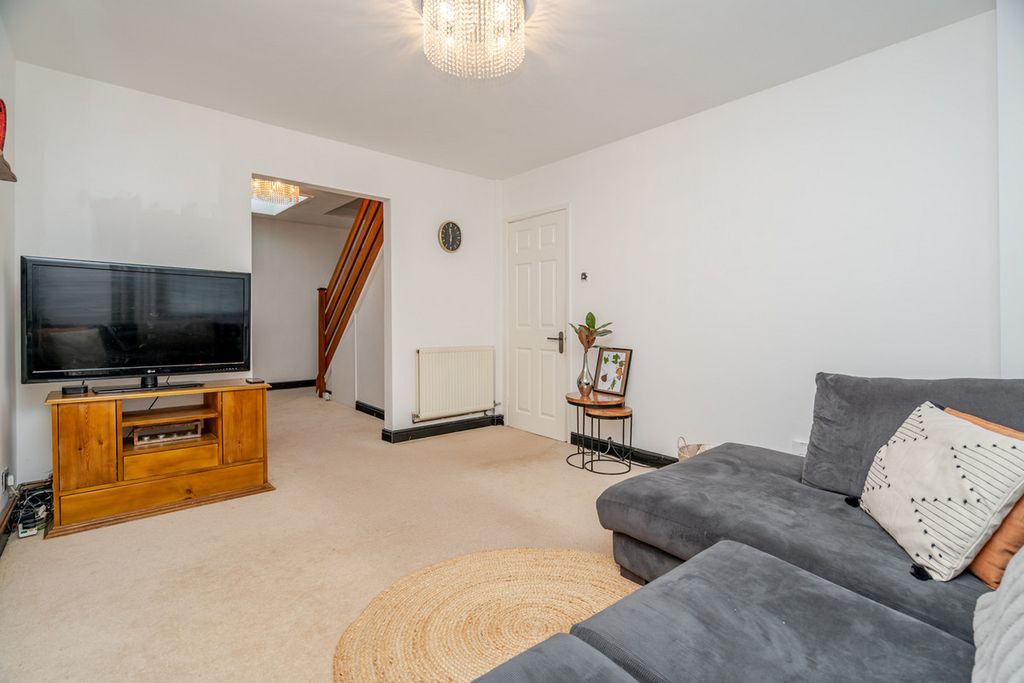 Property photo 2 of 22