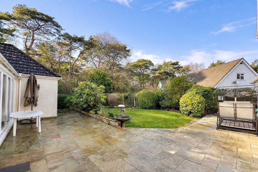 Property photo 3 of 27