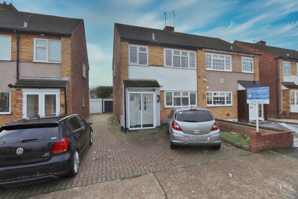 Property photo 1 of 17