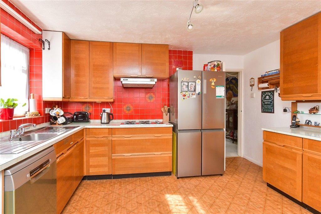 Property photo 1 of 15 Kitchen