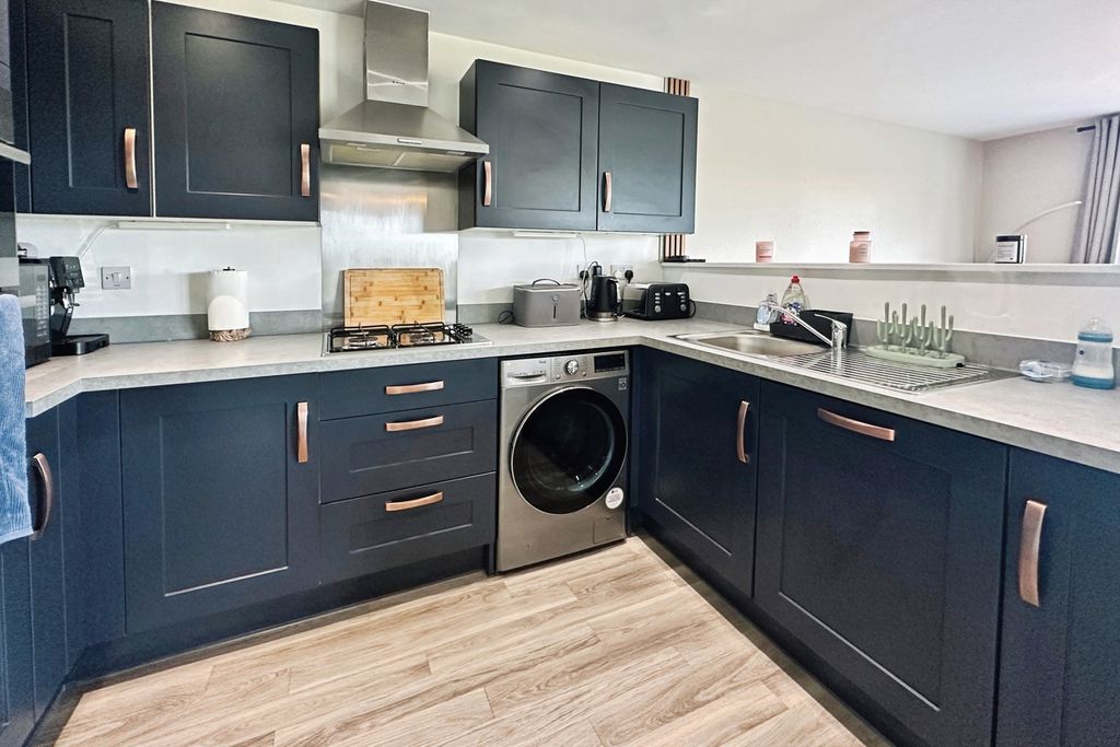 Property photo 3 of 14 Pbox-Img.Jpg
