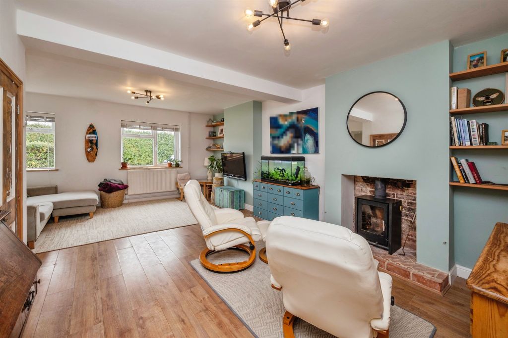 Property photo 2 of 22