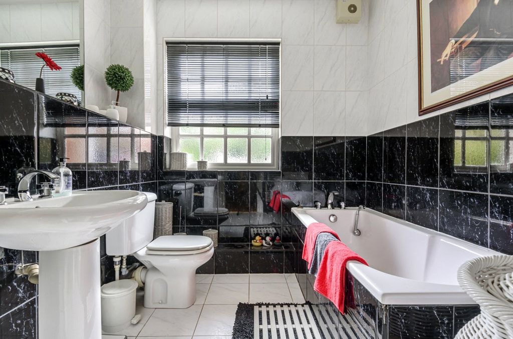Property photo 3 of 12 915231 (8).Jpg