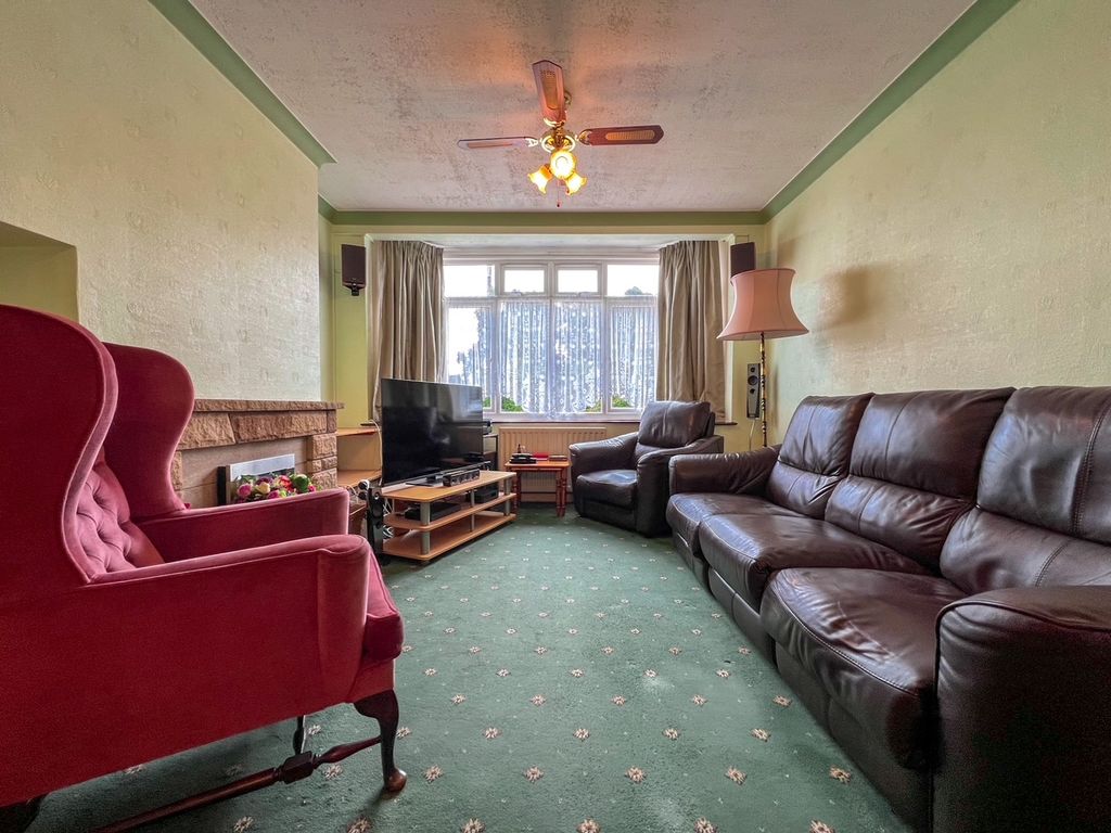 Property photo 2 of 37