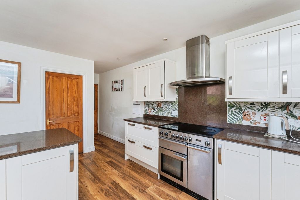 Property photo 3 of 23 Photo