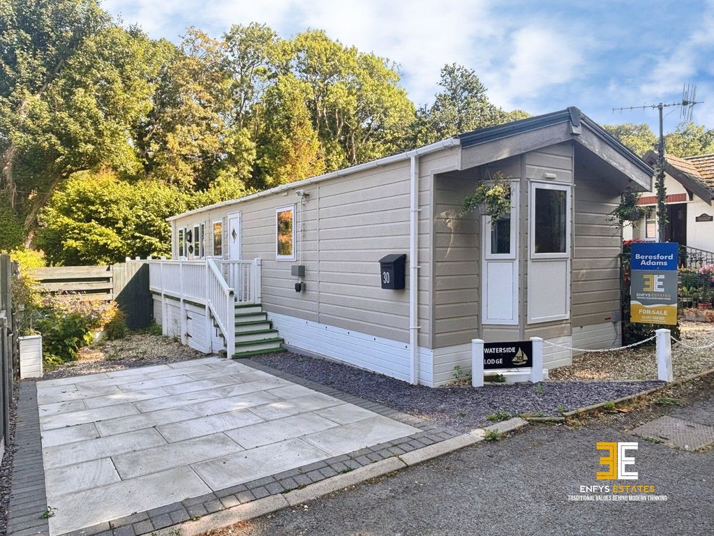 Property photo 3 of 21