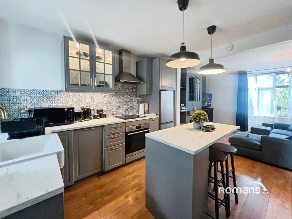 Property photo 3 of 14 Pbox-Img.Jpg
