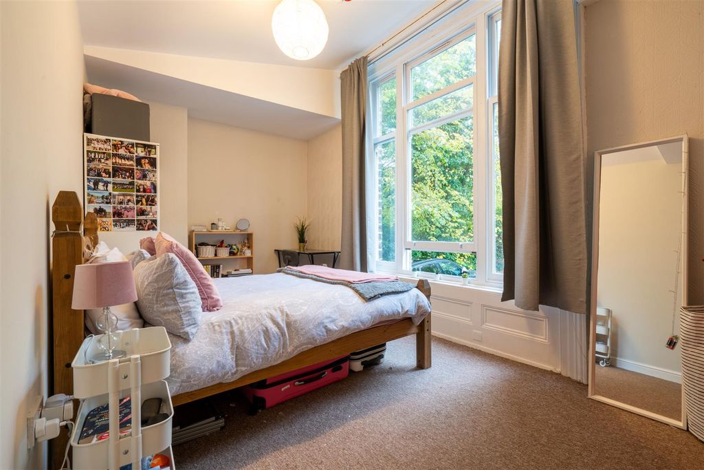 Property photo 1 of 11 Bedroom 1_.Jpg