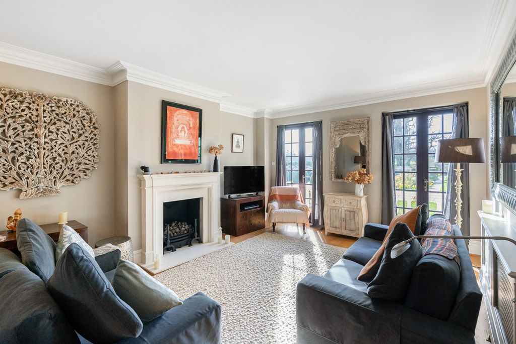 Property photo 3 of 29