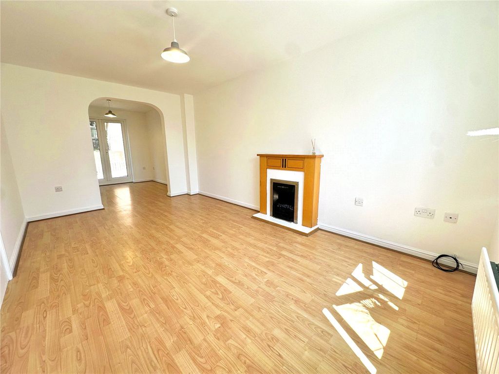 Property photo 3 of 19 Picture No. 59