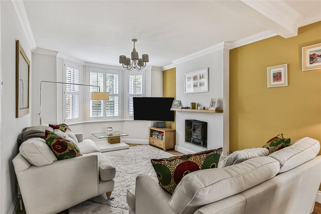 Property photo 2 of 19 Living Room