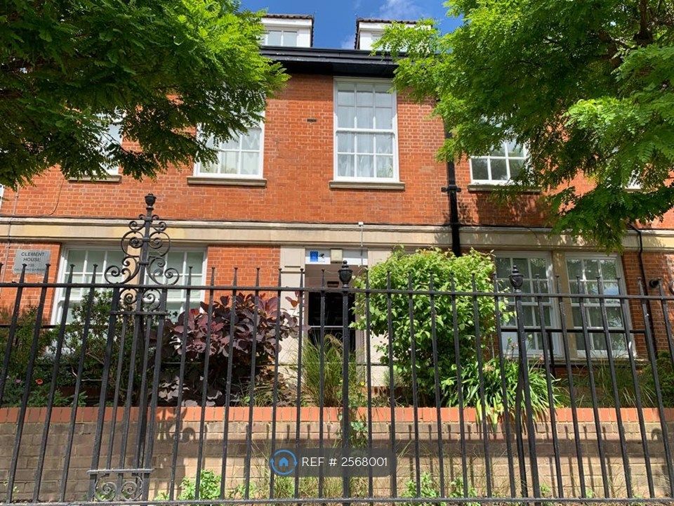 Property photo 1 of 10 Facade