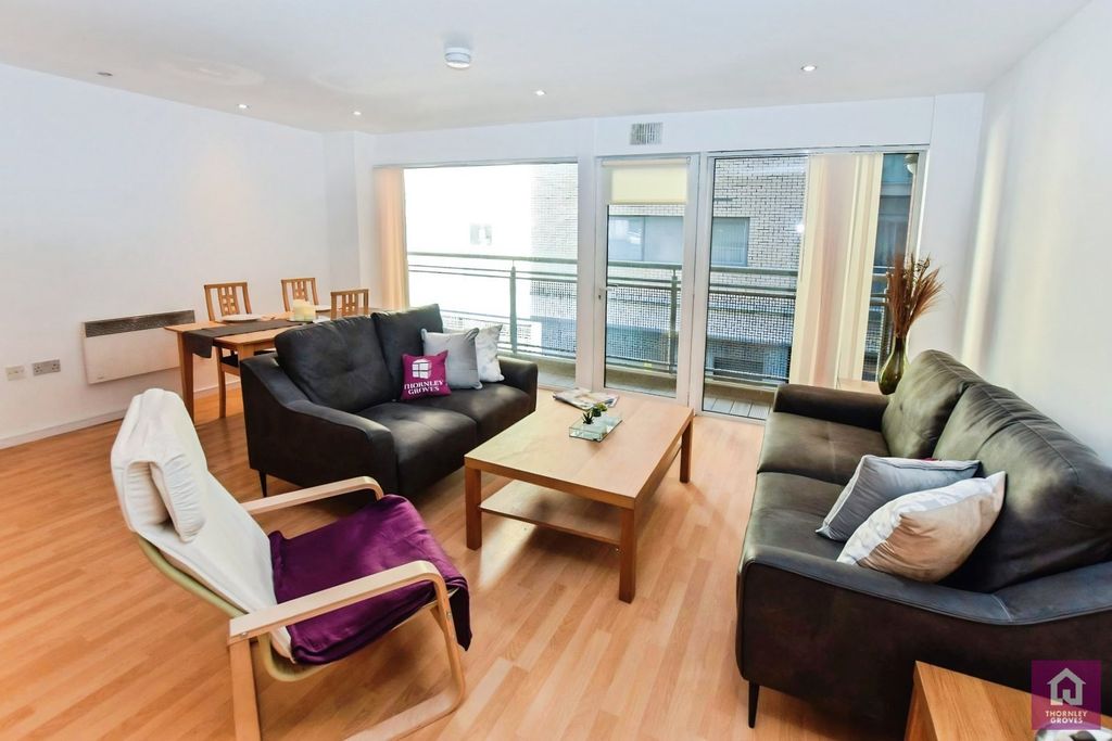 Property photo 1 of 12 Picture No. 24