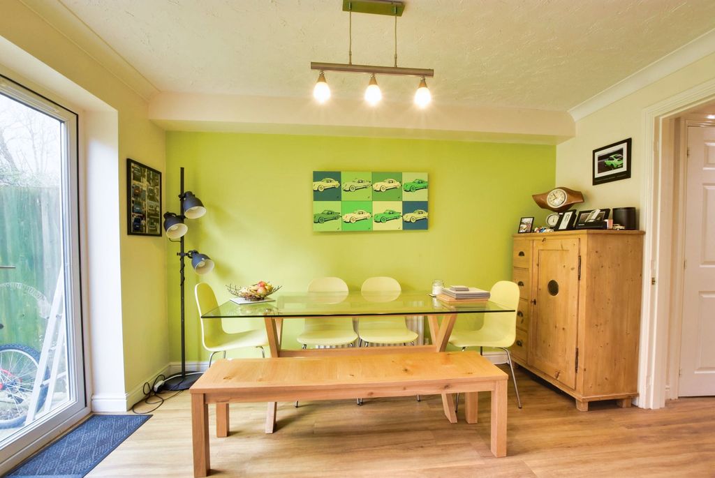 Property photo 3 of 19