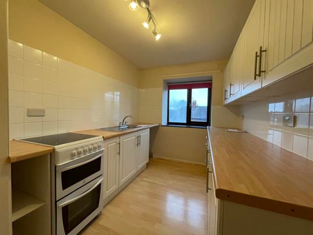 Property photo 3 of 6 Kitchen