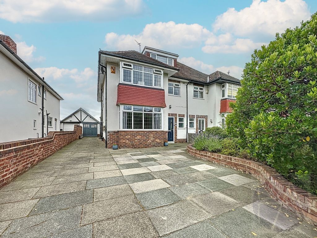 Property photo 1 of 35 4374440