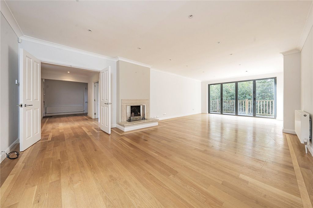 Property photo 3 of 26 Reception Room