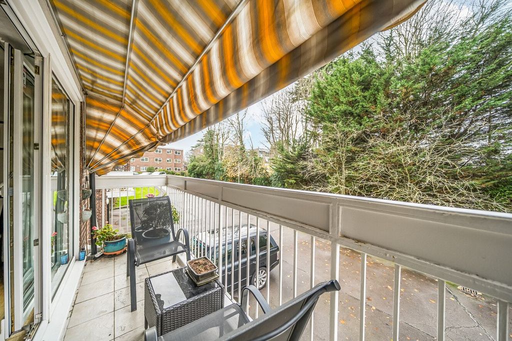 Property photo 3 of 19 Picture No. 01