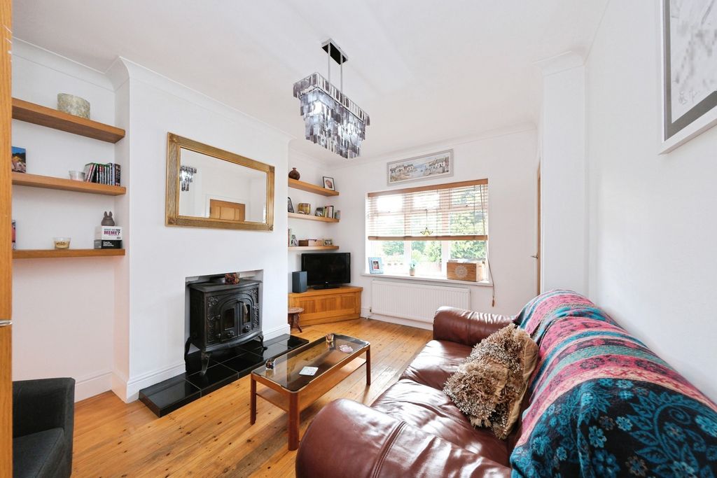 Property photo 2 of 19 Pbox-Img.Jpg