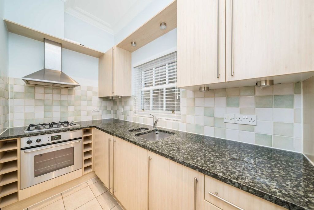 Property photo 2 of 5