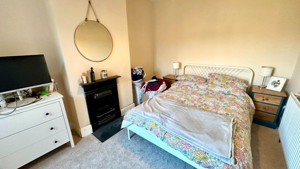 Property photo 3 of 6 4Ogsussxbecbkadsmauh3Q