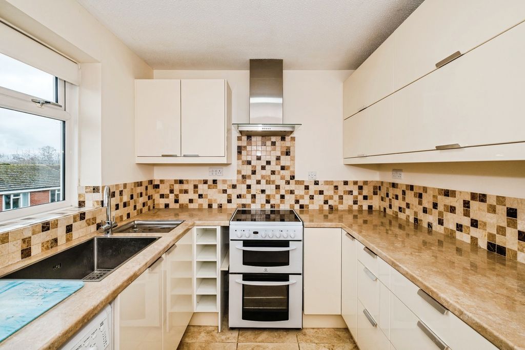 Property photo 3 of 18 Pbox-Img.Jpg