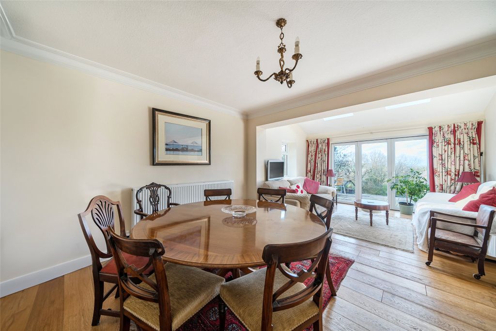 Property photo 3 of 31 Dining Room