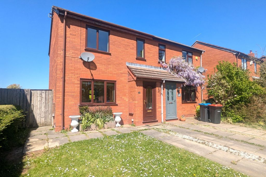 Property photo 2 of 24