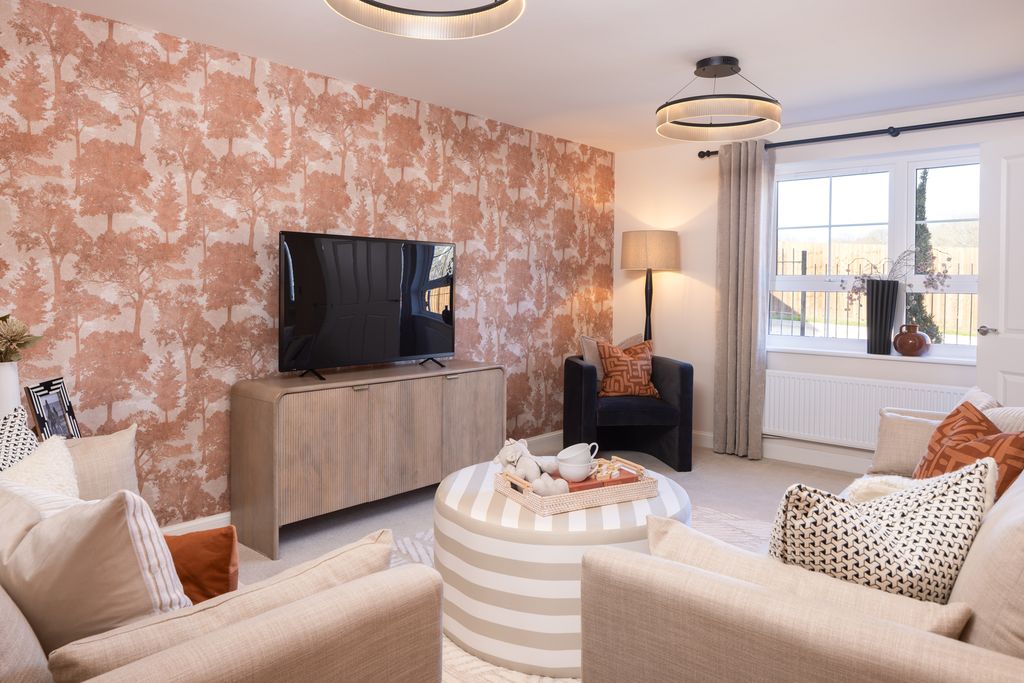 Property photo 2 of 9 Radleigh Hemel