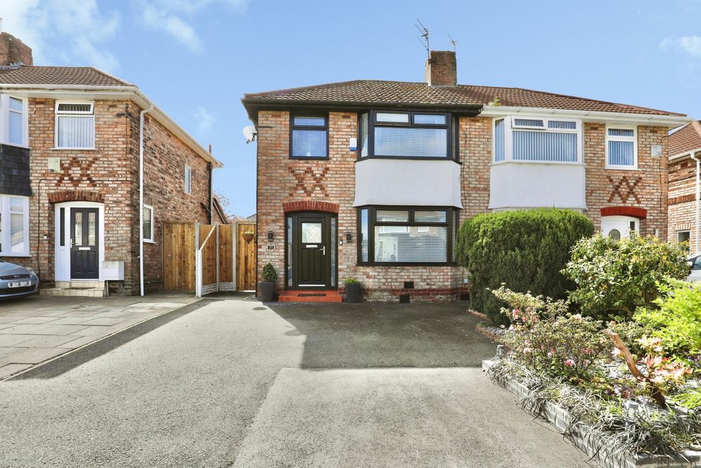 Property photo 1 of 21 Front