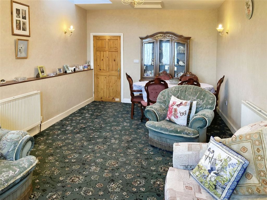 Property photo 3 of 12 Living/Dining Room
