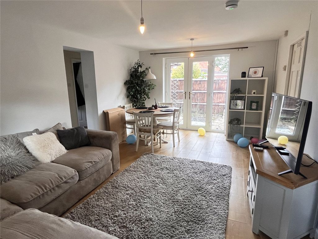 Property photo 2 of 15 Picture No. 05