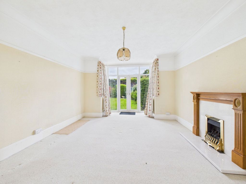 Property photo 3 of 21