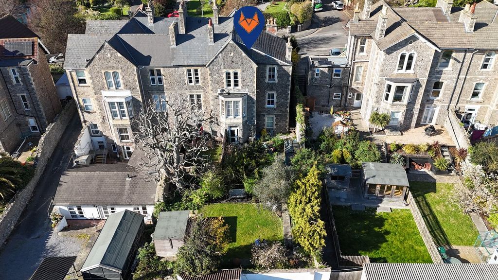 Property photo 1 of 27