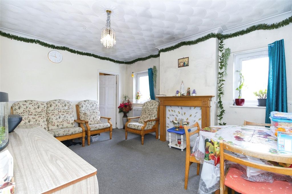 Property photo 2 of 7 Picture No. 08