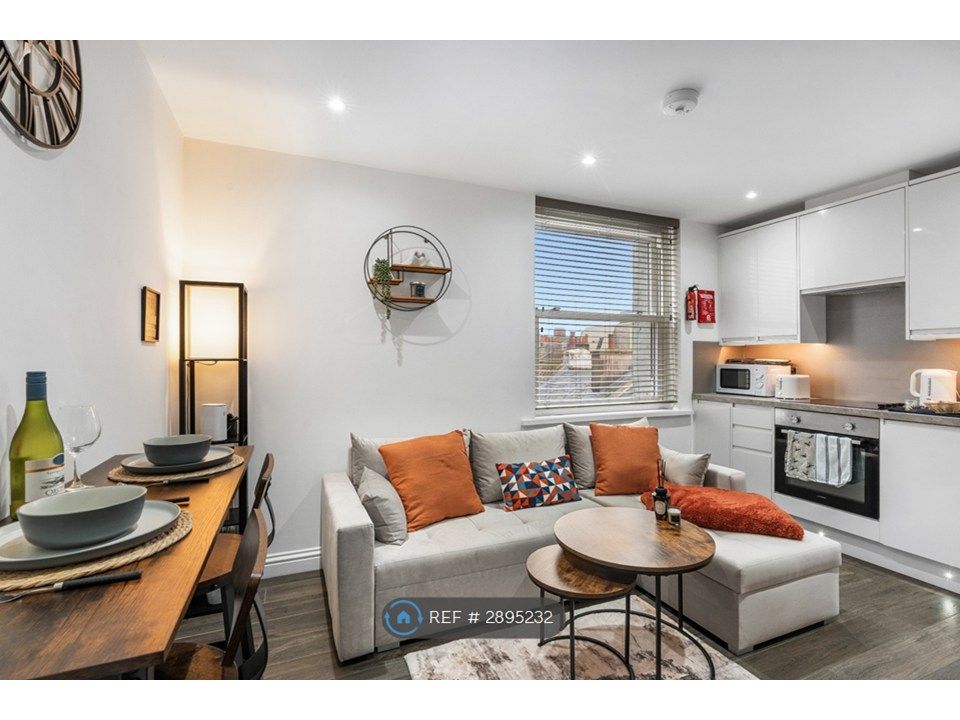 Property photo 1 of 20 Living Space