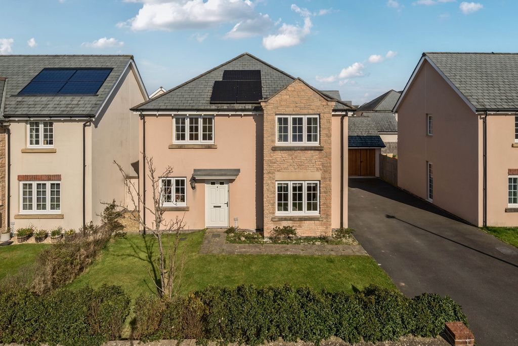 Property photo 1 of 17 1271067-2