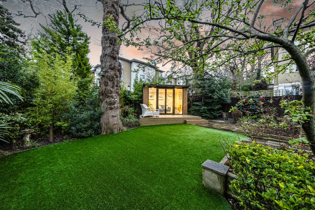 Property photo 3 of 20