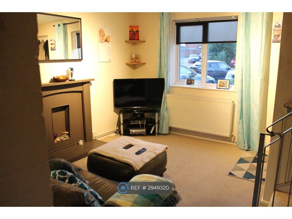 Property photo 2 of 15 Living Area