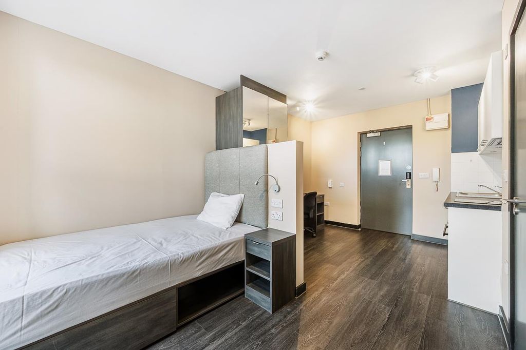 Property photo 2 of 7 62 The Dome Apartments-1.Jpg