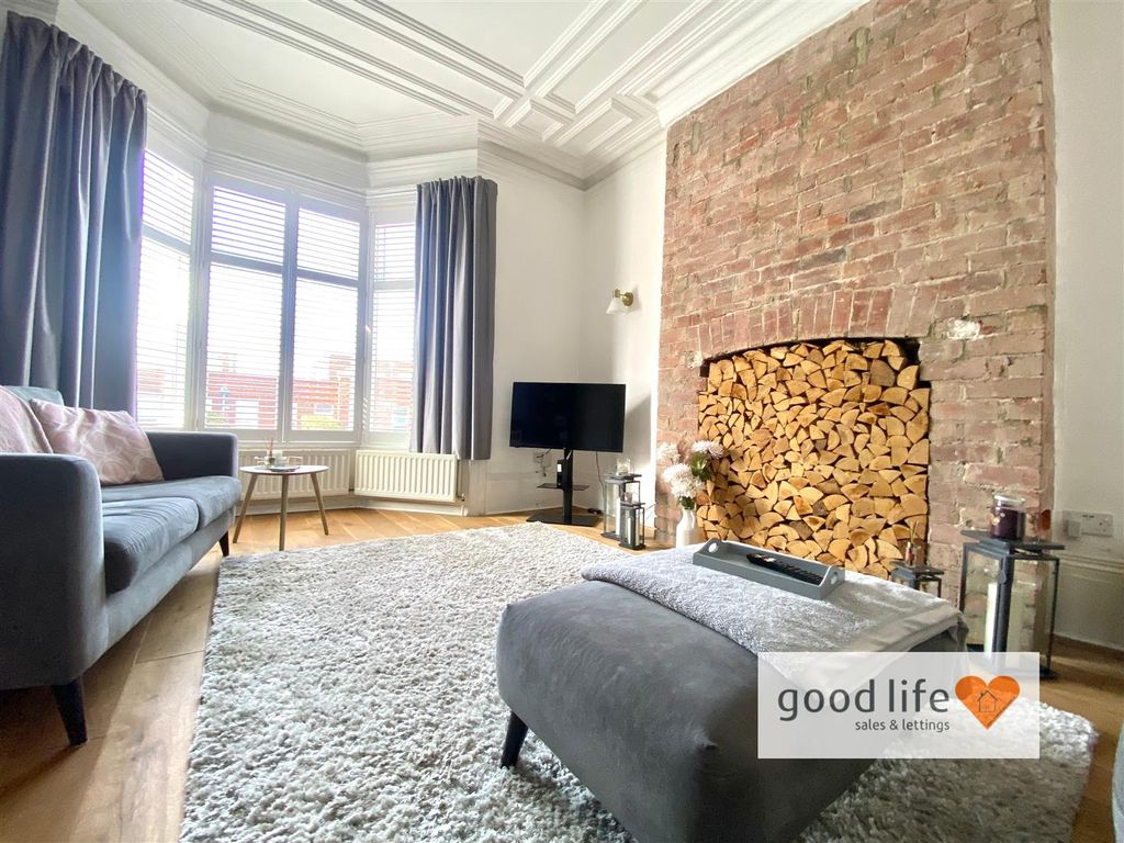 Property photo 2 of 28 20250425_152710004_Ios243Chester.Jpg