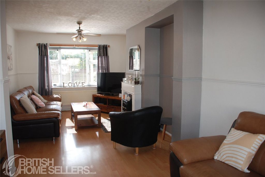 Property photo 3 of 15 Picture No. 06