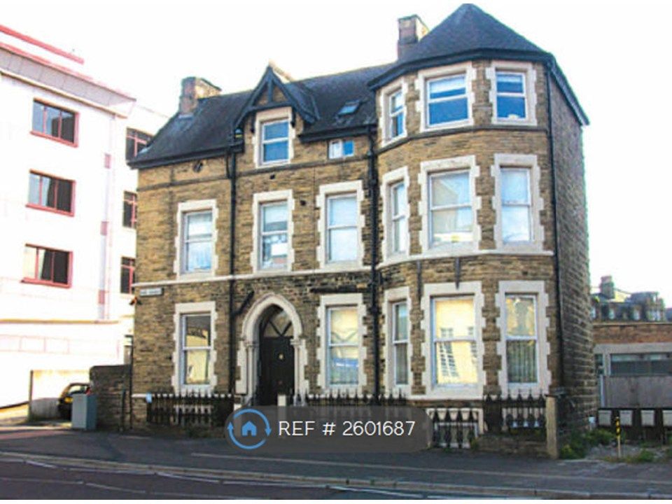 Property photo 1 of 8
