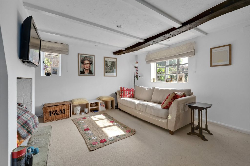 Property photo 2 of 12 Picture No. 21